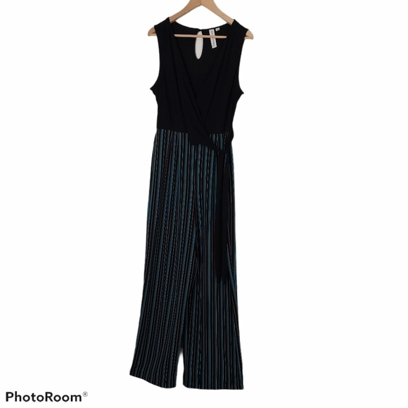 Emma & Michele Jumpsuit Pamtsuit Black Turquoise Striped Sleeveless Size M - Picture 1 of 10